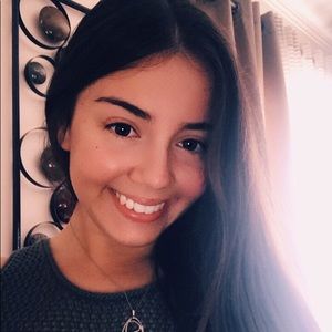 Meet your Posher, Francesca